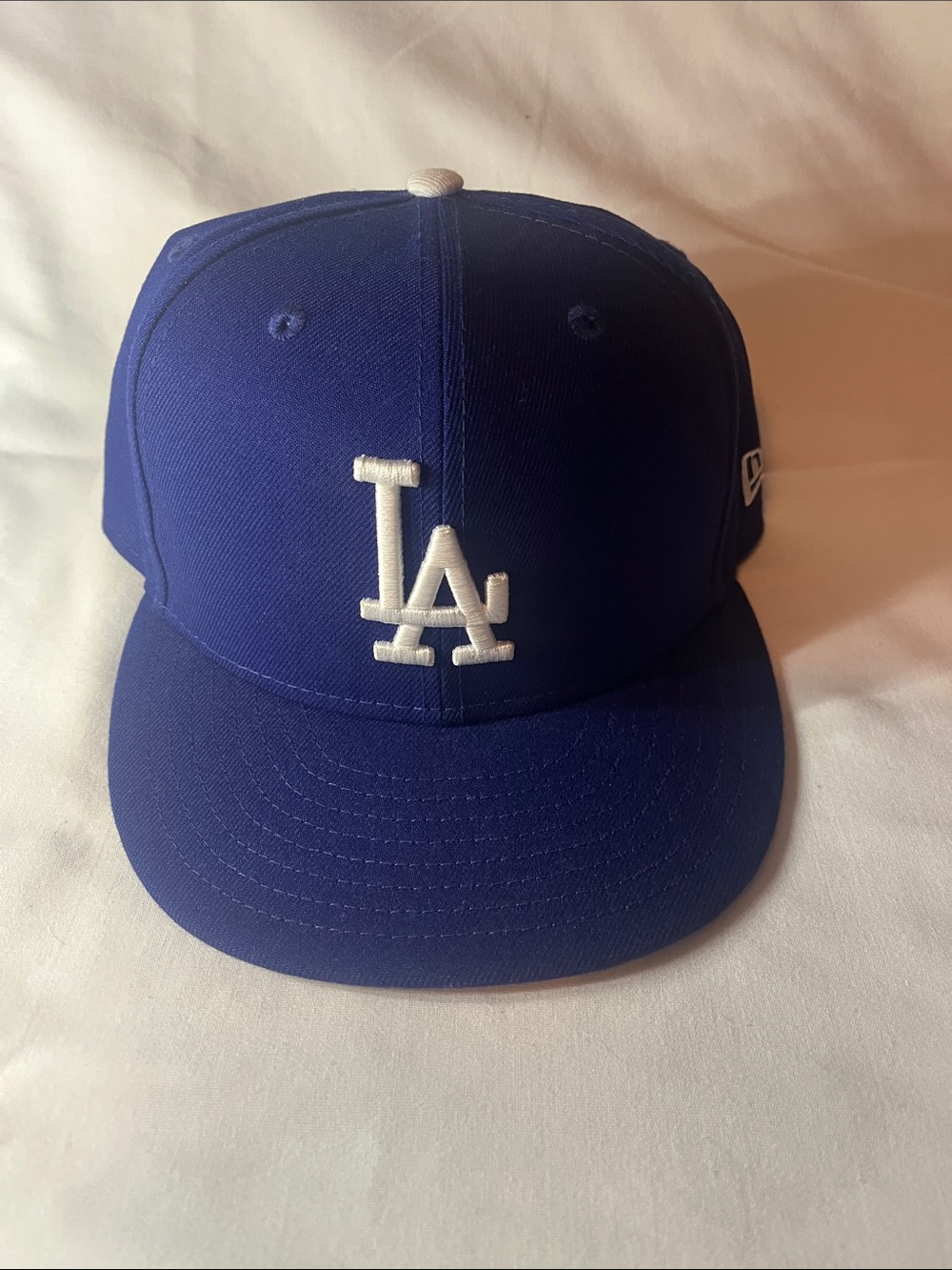 New Era adult Los Angeles Dodgers Blue fitted with White LA Logo